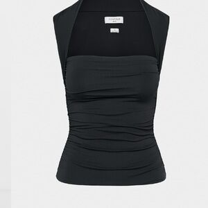 Aritzia 
Original Contour Flourish Top